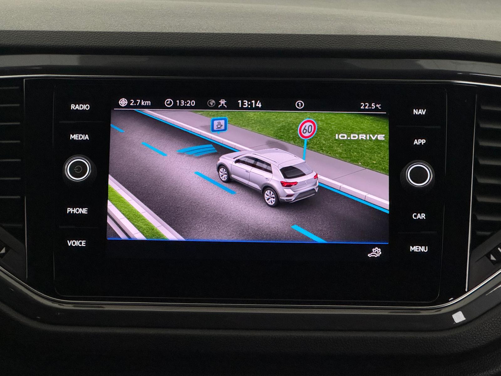 Volkswagen T-Roc 1.5 TSI Sport Navi Parkhilfen SFW Standhzg, миниатюра 22