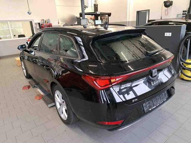 Leon Sportstourer FR 1.4 e-Hybrid DSG LED PDC Si