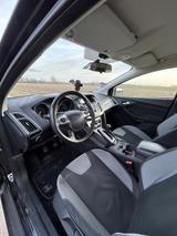 Ford Focus 1,0 EcoBoost 74kW Champions Edition Ch... - Ford Focus: Schwarz, Edition