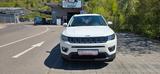 Jeep Compass Longitude FWD - Jeep Compass Longitude mit Benzin-Antrieb