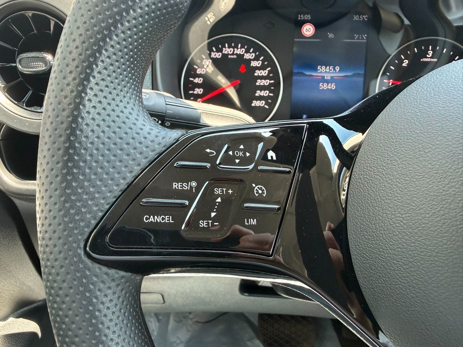 Fahrzeugabbildung Mercedes-Benz Vito 116 CDI Extral Klima Kamera SHZ