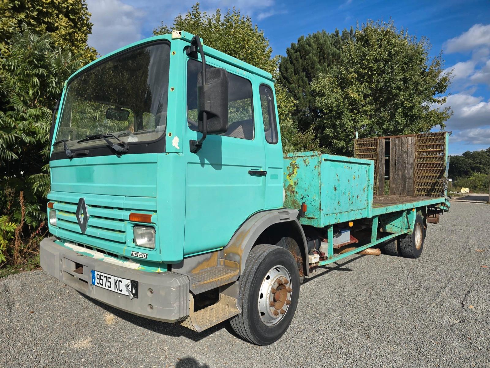 Renault S140 /  Auto- Maschine-Traktor transport