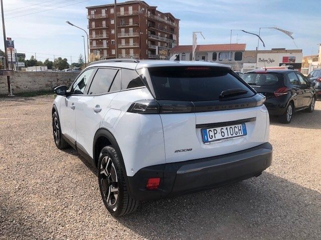 Peugeot 2008 PureTech 100 S&S Allure imagem 3