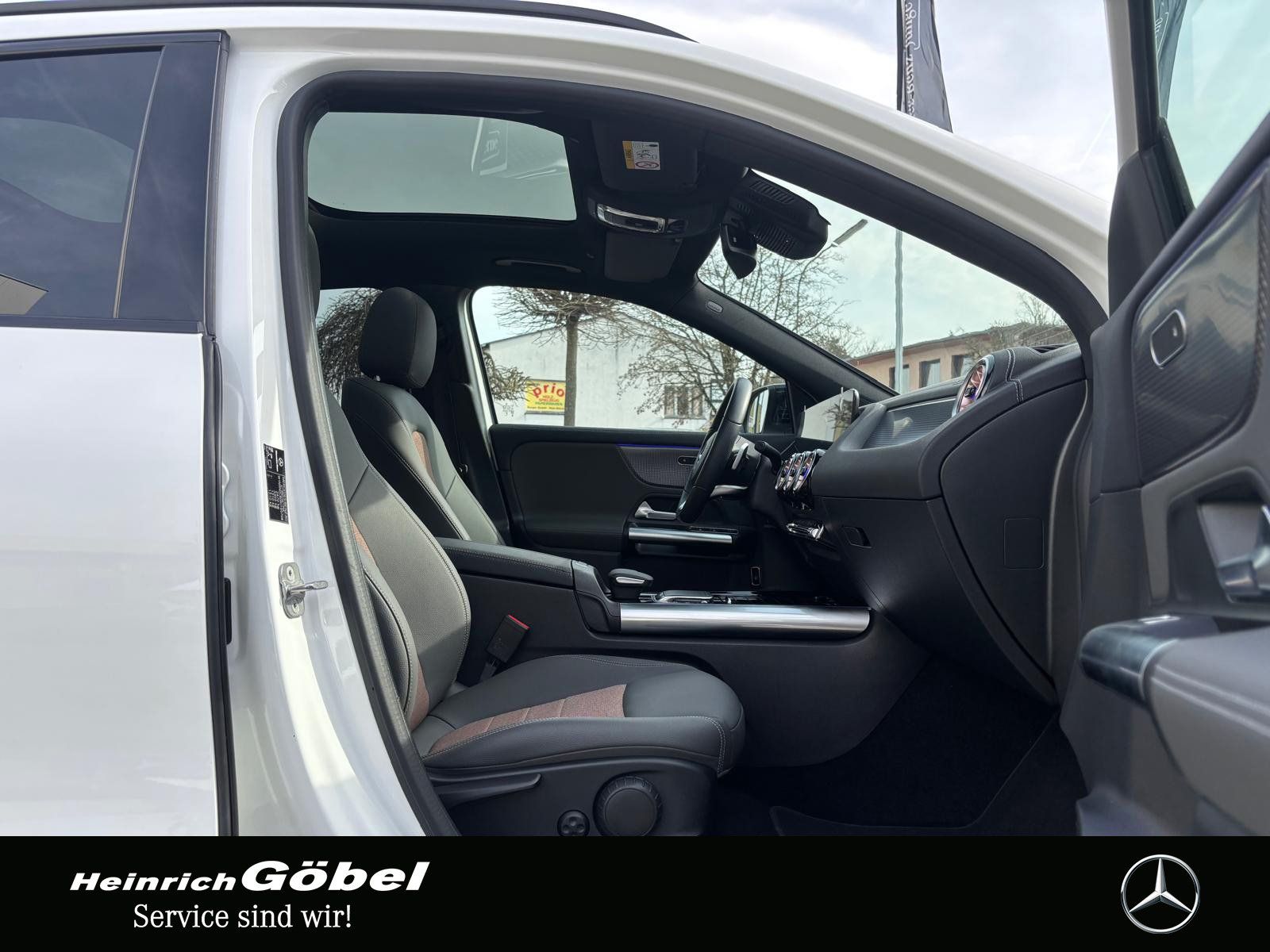 Fahrzeugabbildung Mercedes-Benz EQA 250+ ELE-ART PAN FAP NP 360° HUD VZA KLG ASS