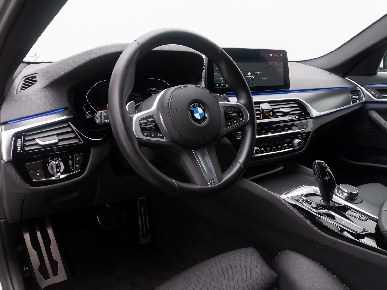 Fahrzeugabbildung BMW 520d M Sport DAB Alarm PDC Geschwindigreg Leder