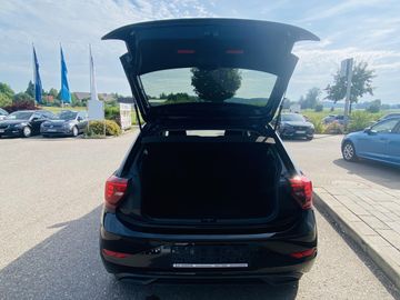 Volkswagen Polo - 12