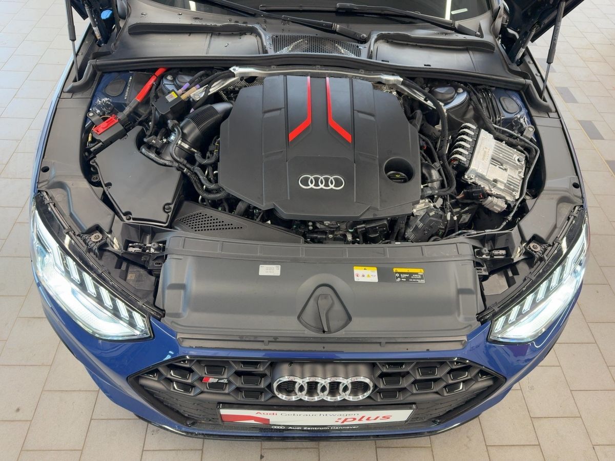 Audi S4 - Bild 18