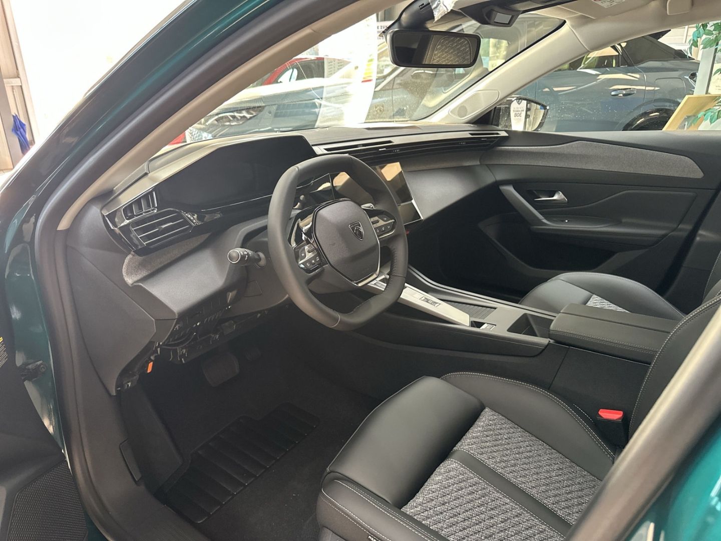 Peugeot 308 - Bild 9