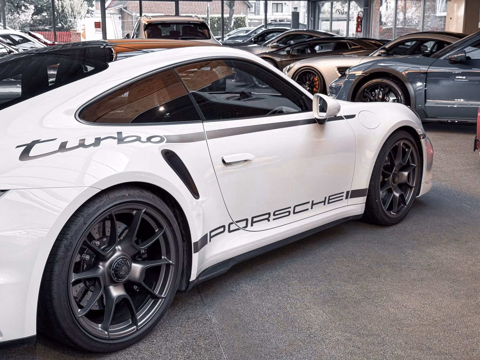 Porsche 911 Turbo S 50 Jahre Lift+Burmester+Pano+360°Kam