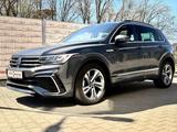 Volkswagen Tiguan R-Line / Pano / Kamera / KeylessGO - Volkswagen Tiguan mit Diesel-Antrieb