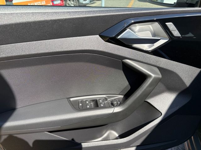 A1 Sportback 25 TFSI S-LINE NAVI+DCP+ACC+EPH+DAB