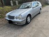 Mercedes-Benz Mercedes E200 KOMPRESSOR ~ T-Modell ~ Auto... - gebrauchte Mercedes-Benz E 200 aus dem Jahr 2002
