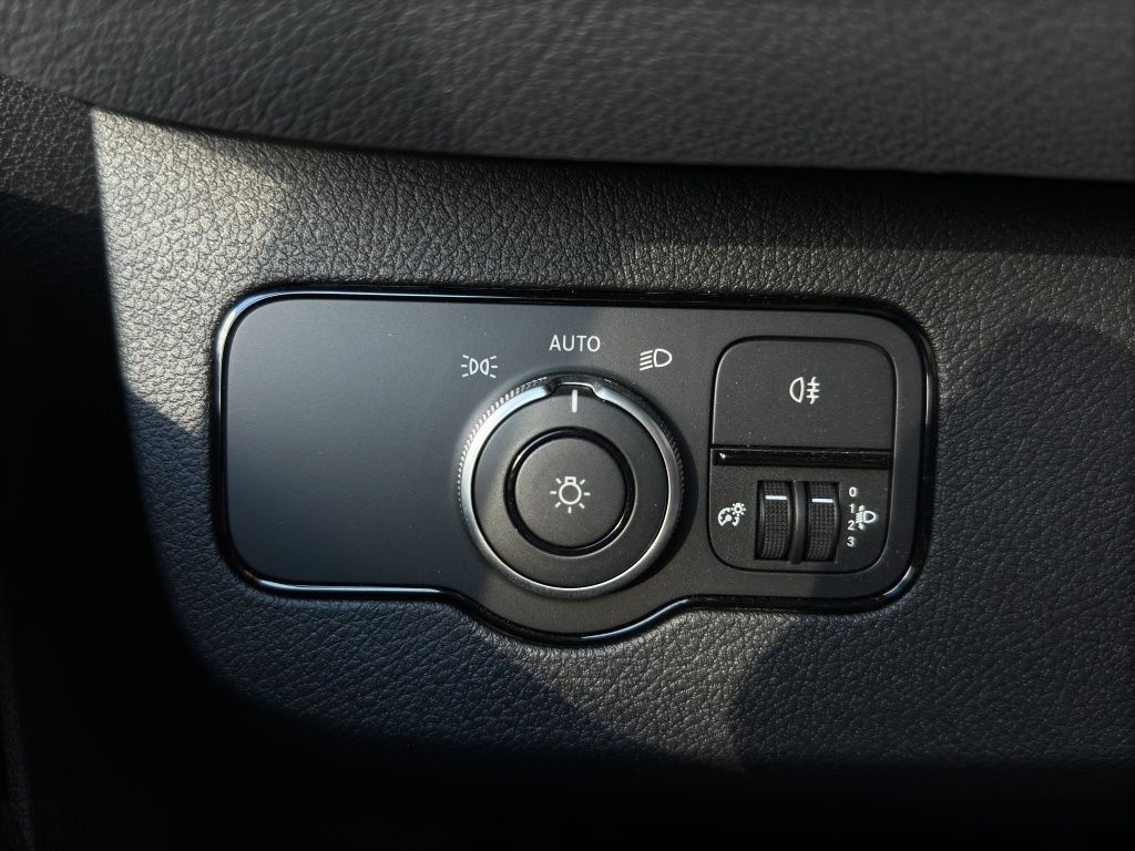 Fahrzeugabbildung Mercedes-Benz Sprinter 315 CDI Kasten BASE Hochdach Standard