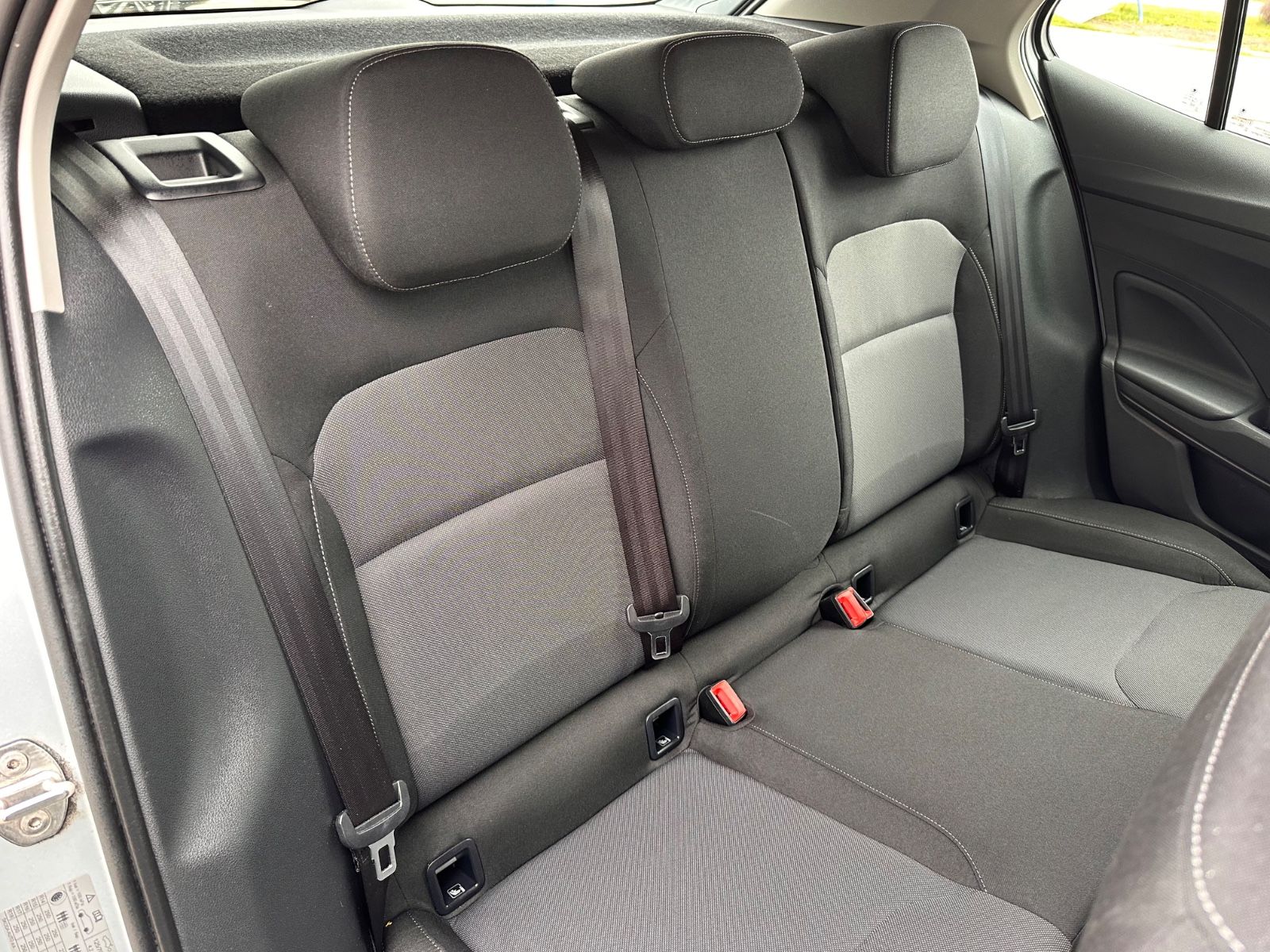 Fahrzeugabbildung SKODA Fabia 1.0 MPI Ambition APP/Klima/GJR