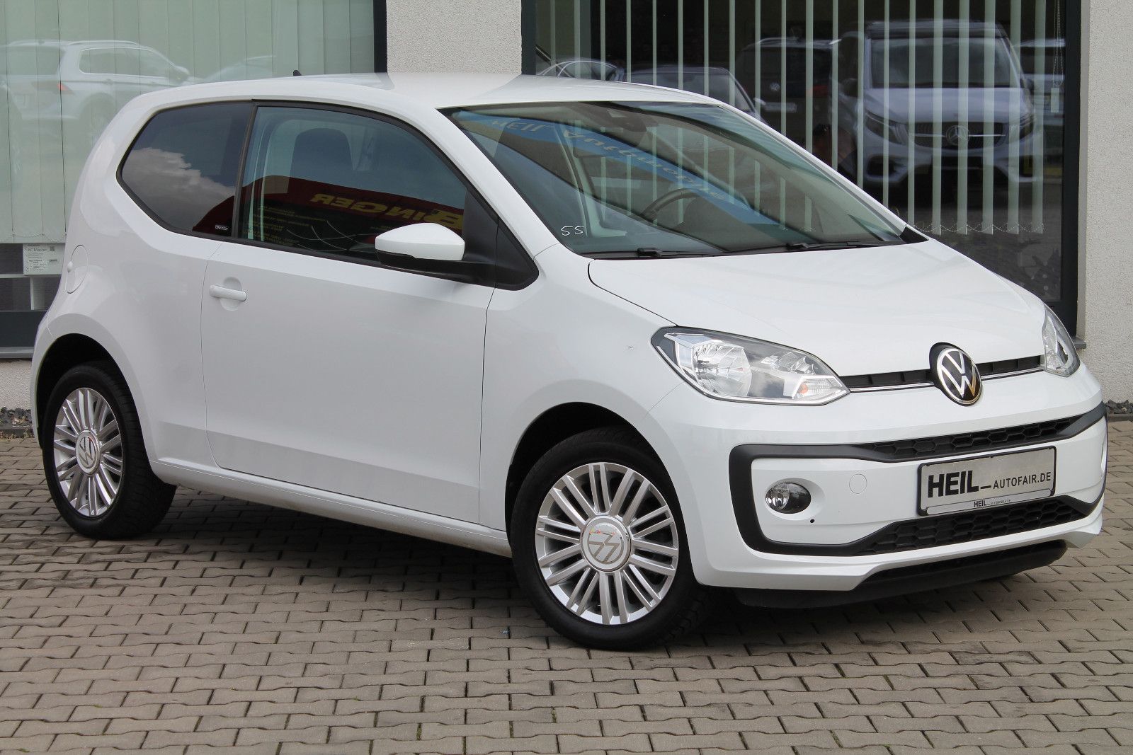 VW up