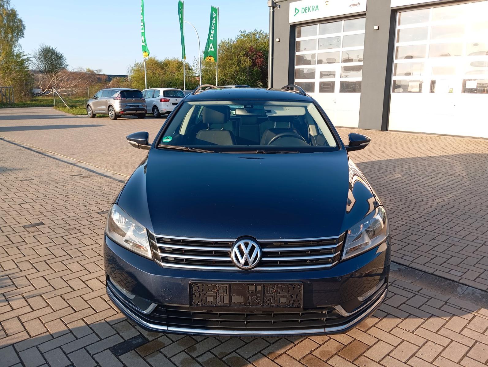 Volkswagen Passat 1.4 TSI Comfort,SZH,NAVI,ALU,SERV/TÜVNEU