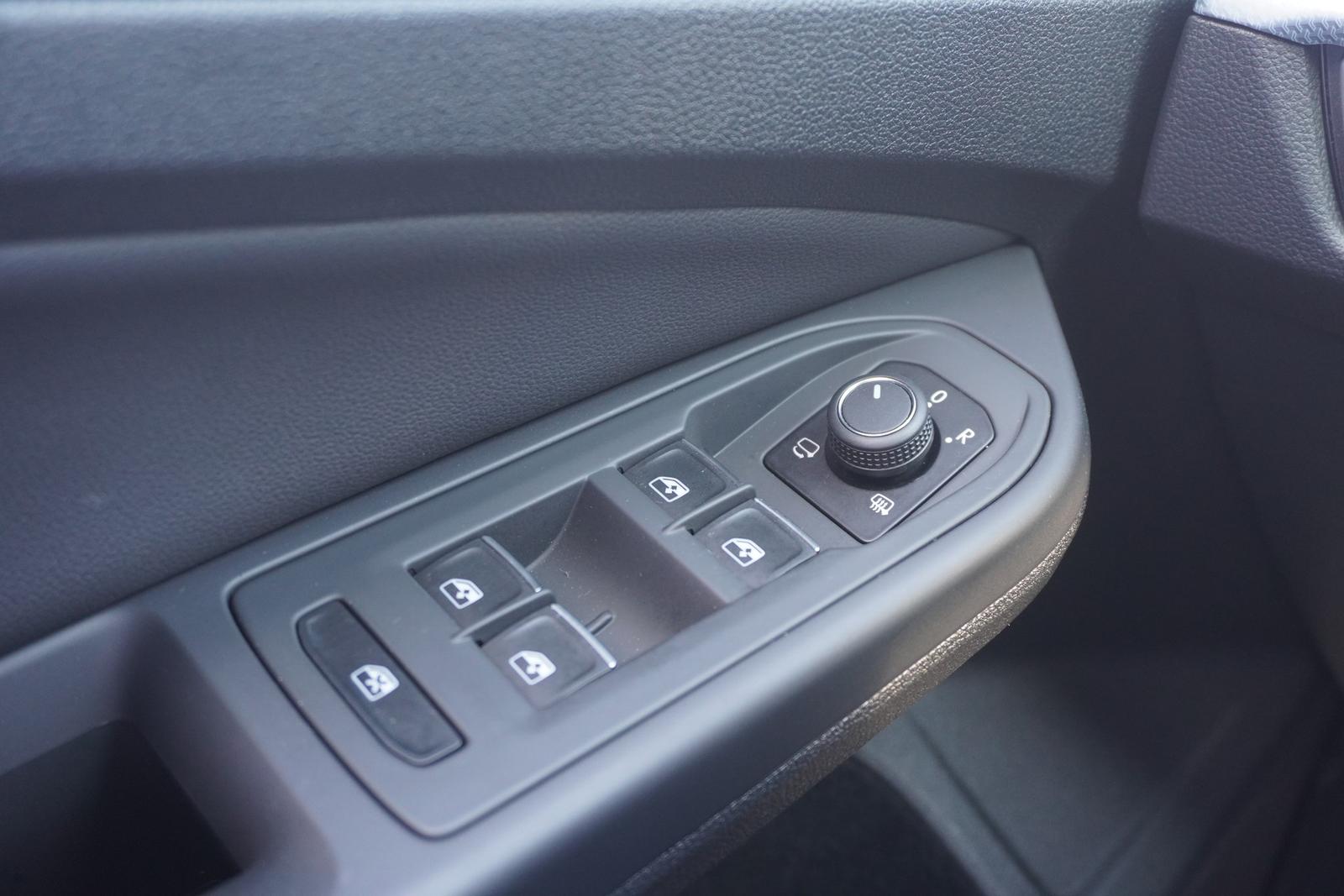Volkswagen Golf VIII 1.5 eTSI Goal DSG LED Navi Sitzheizung, миниатюра 29