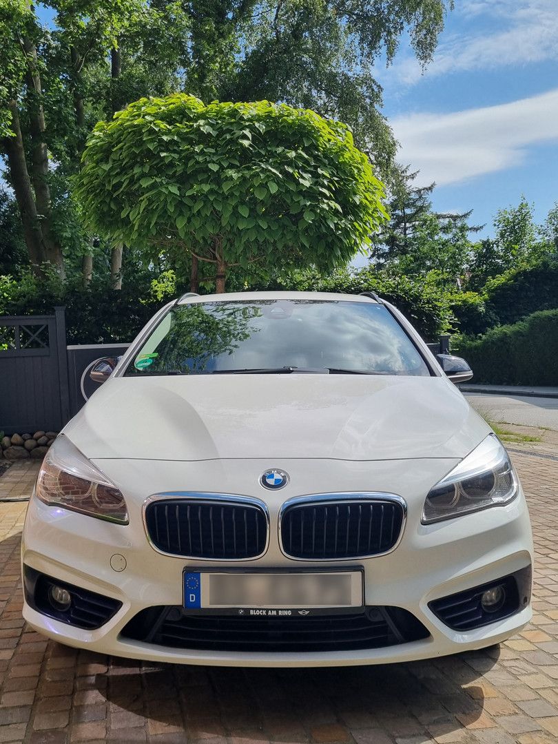 BMW 218d Sport Line - 2025 neue Motorteile für 8600€