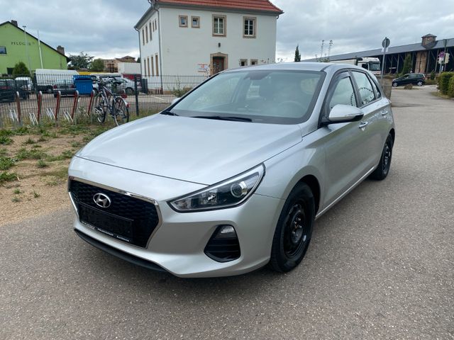 Hyundai i30 Trend Benzin&Gas*sehr sparsam*