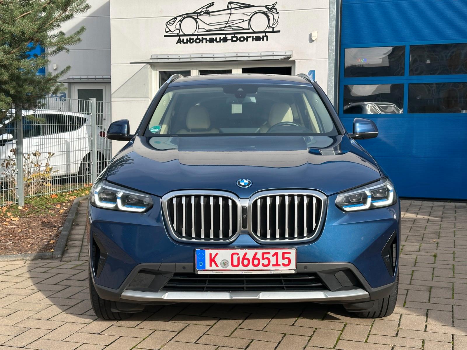 BMW X3 xDrive30e Laser, Head-Up