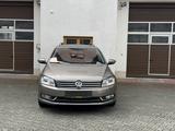 Volkswagen Passat Variant 1.8 TSi Highline//Automat//Leder - VW Passat Variant Gebrauchtwagen in München