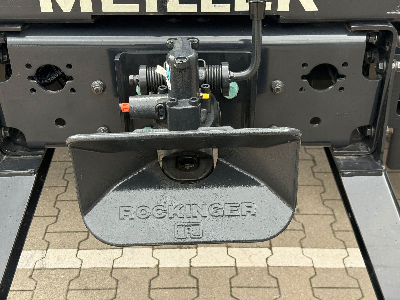 Fahrzeugabbildung MAN TGS 26.520 6x4H-2 BL MEILLER RS 21.70 Funkfernb.