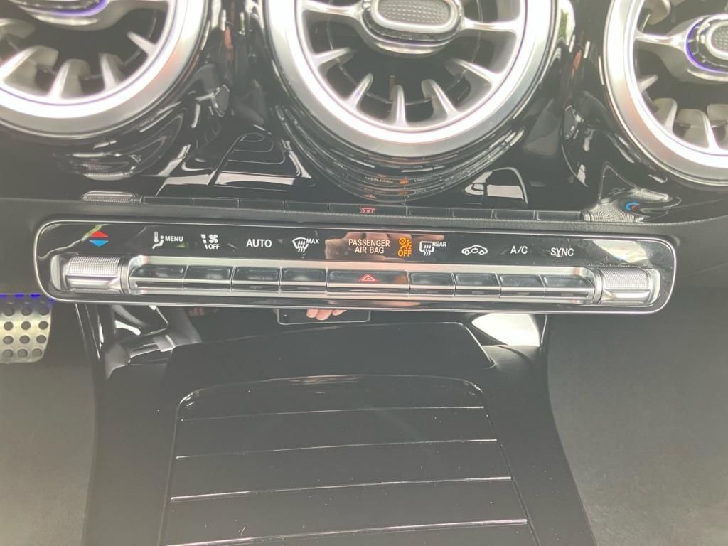 Fahrzeugabbildung Mercedes-Benz A 200 AMG*AHK*DISTR*KAMERA*KEYLESS*NAVI*LED