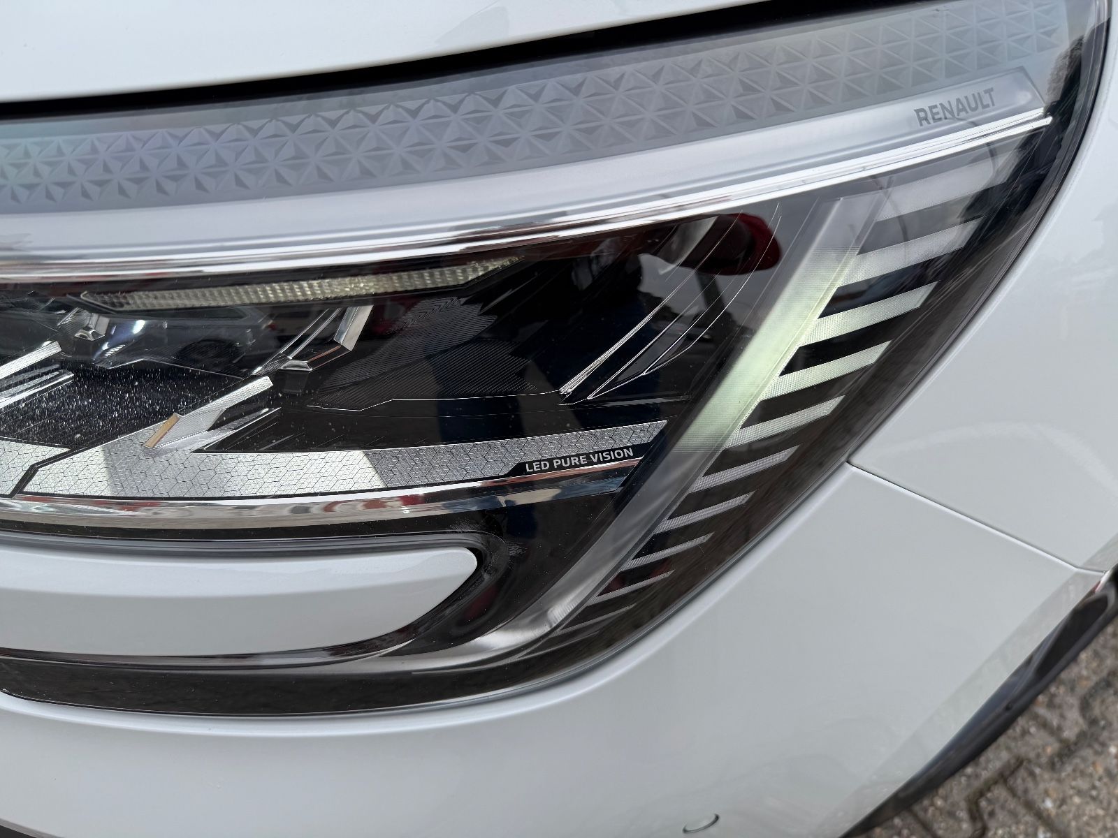 Fahrzeugabbildung Renault Megane IV Grandtour R.S. LINE 1-HD NAVI LED BOSE