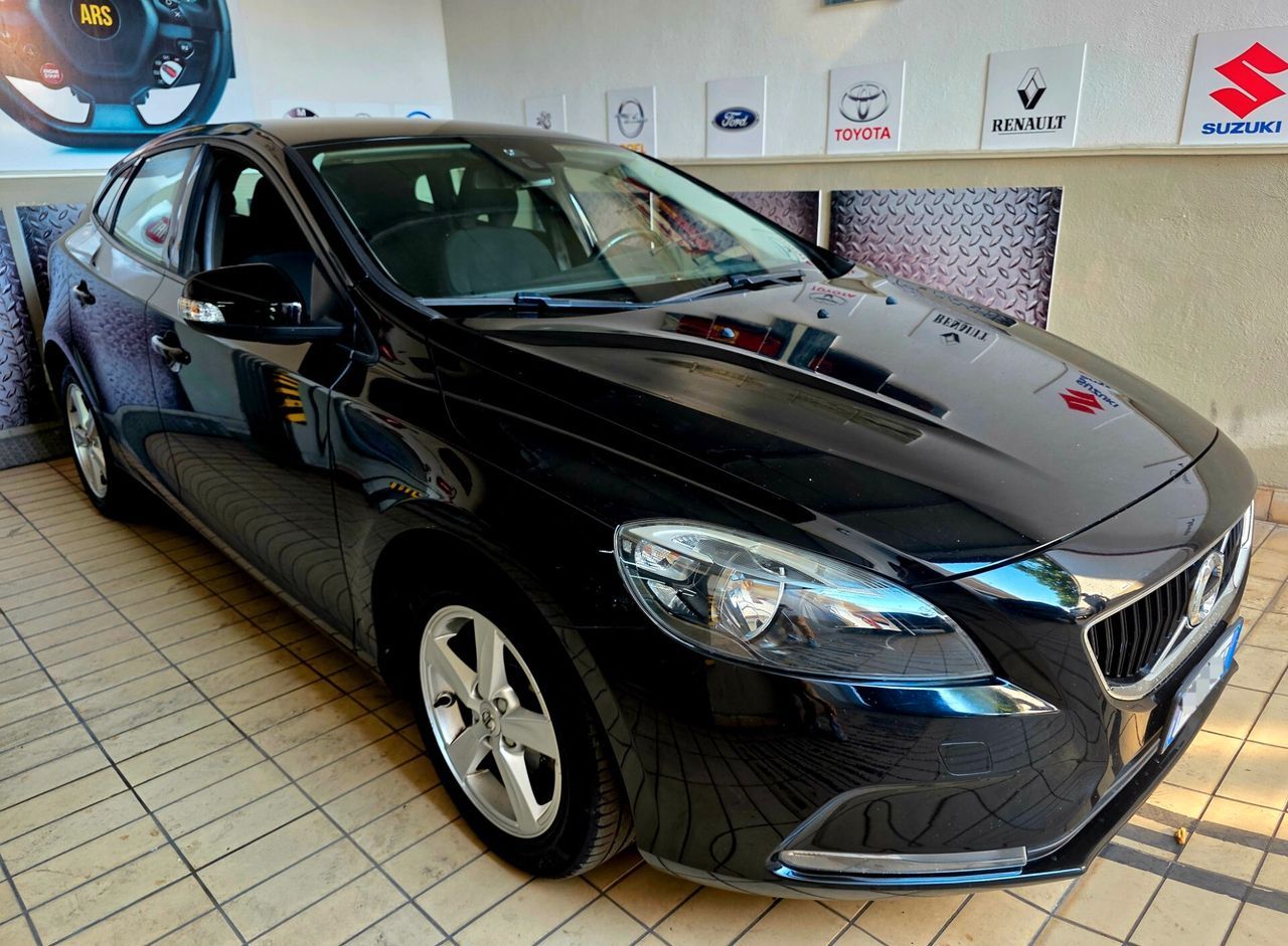 Volvo V40 - 1