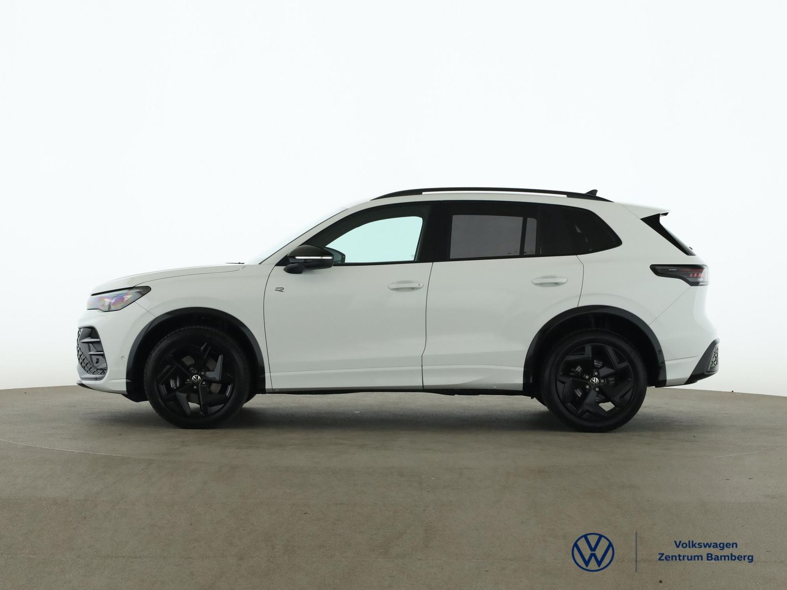 Volkswagen Tiguan 2.0 TDI R-LINE 4MOTION DSG HUD AHK AREA foto 3