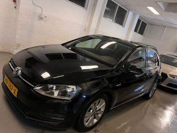 Volkswagen Golf - 12