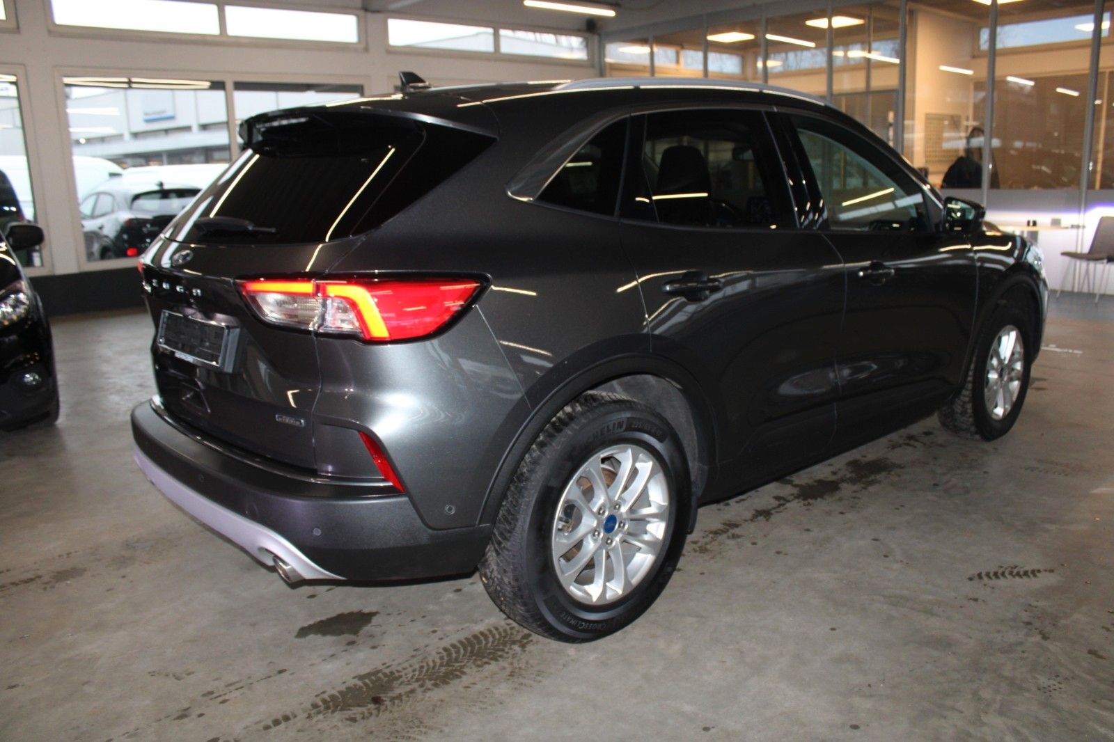 Fahrzeugabbildung Ford Kuga PHEV Titanium X AHK LED HUD 2xCam WinterP.