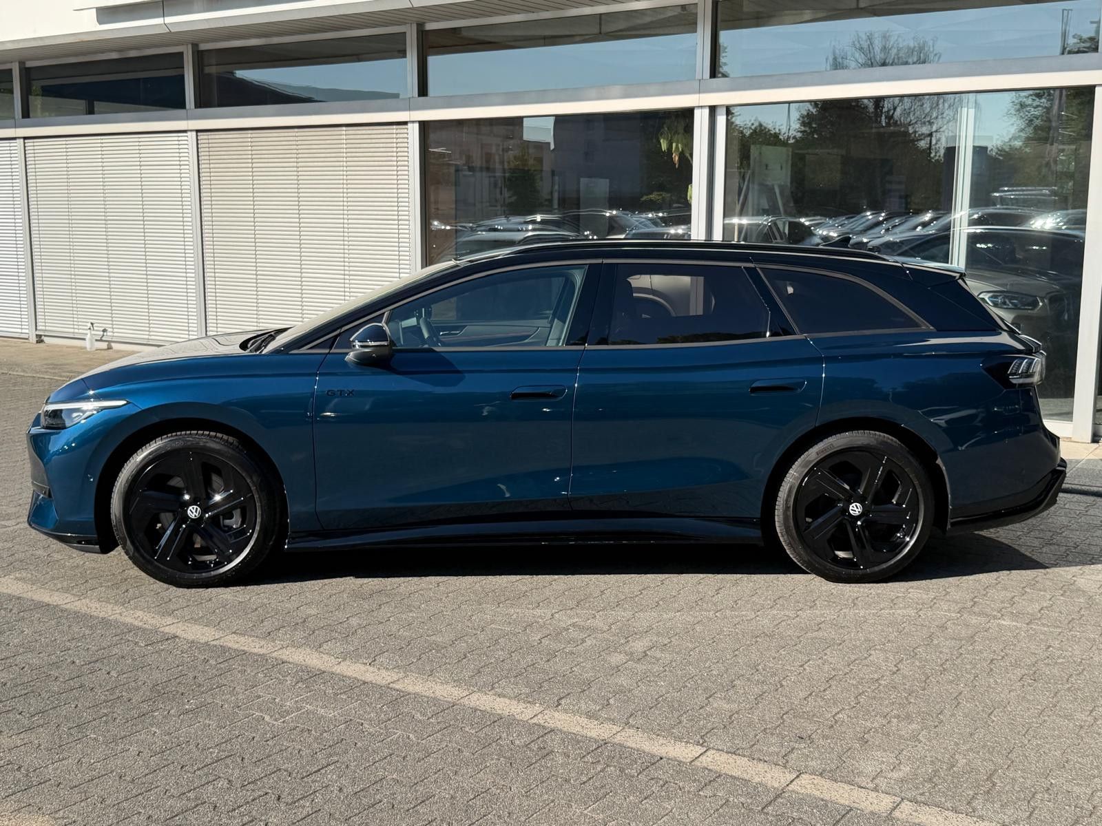 Fahrzeugabbildung Volkswagen ID.7 GTX 4M WERKSG+MATRIX+MEMO+HEAD+ACC+AHK+360+