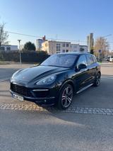 Porsche Cayenne Turbo Approved 12.2027 - Porsche Cayenne Gebrauchtwagen in Stuttgart
