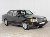 Mercedes-Benz W 124 300 D Automatik Limousine *Leder * SD* - Mercedes-Benz 300 W124 mit Diesel-Antrieb