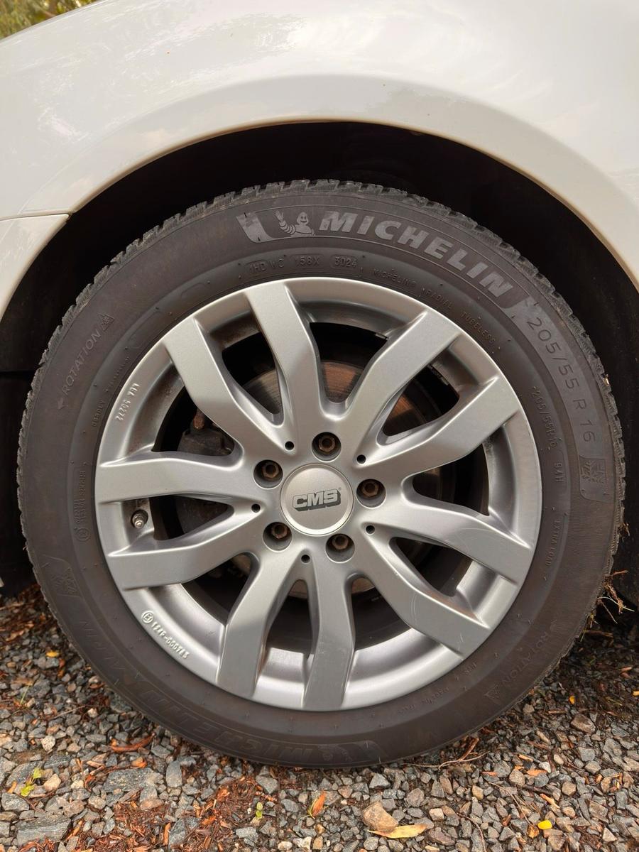 Volkswagen Golf 2011 — photo 6