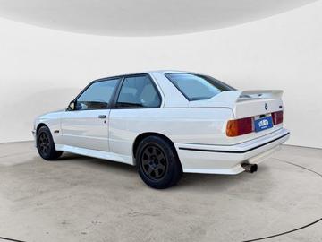 صورة 3 لـ 1987 BMW M3