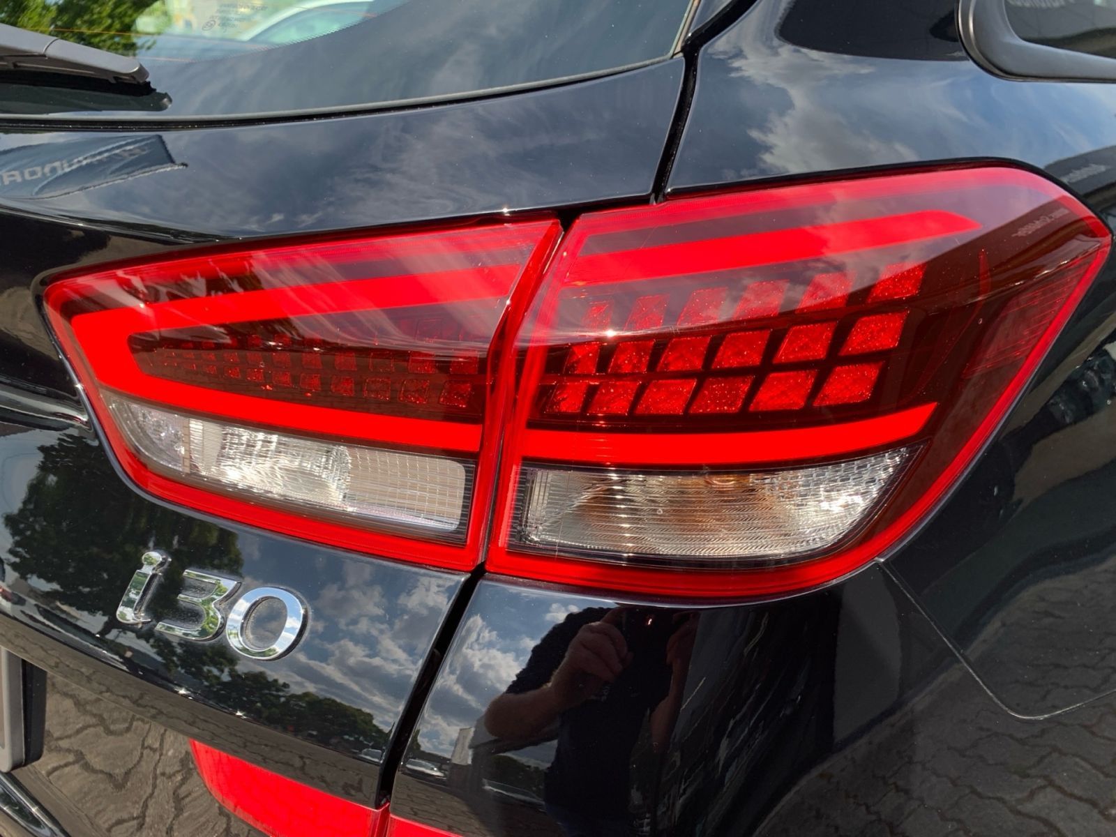 Fahrzeugabbildung Hyundai i30 Kombi 1.0 T-GDI 7-DCT Trend Mild-Hybrid LED