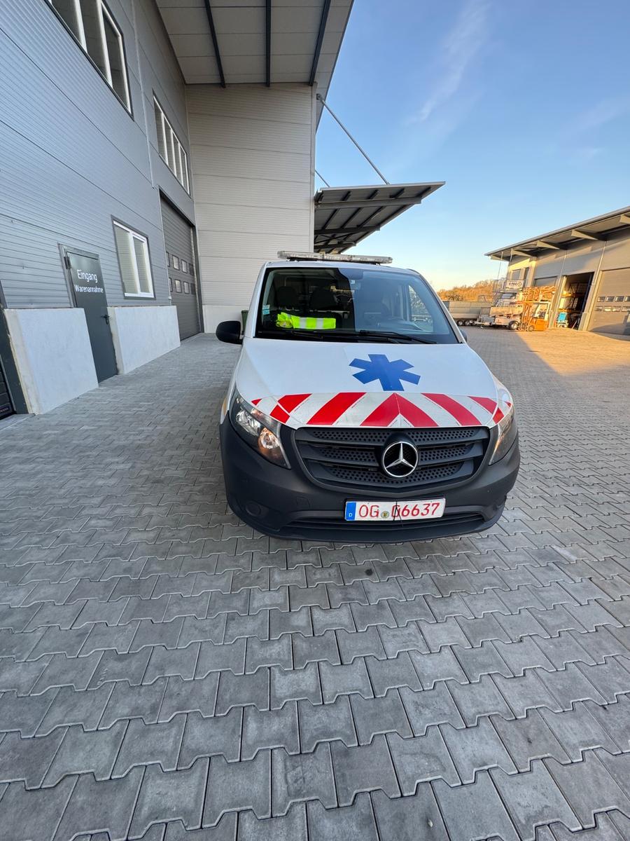 Mercedes-Benz Vito Ambulance Krankenwagen rettungswagen lang