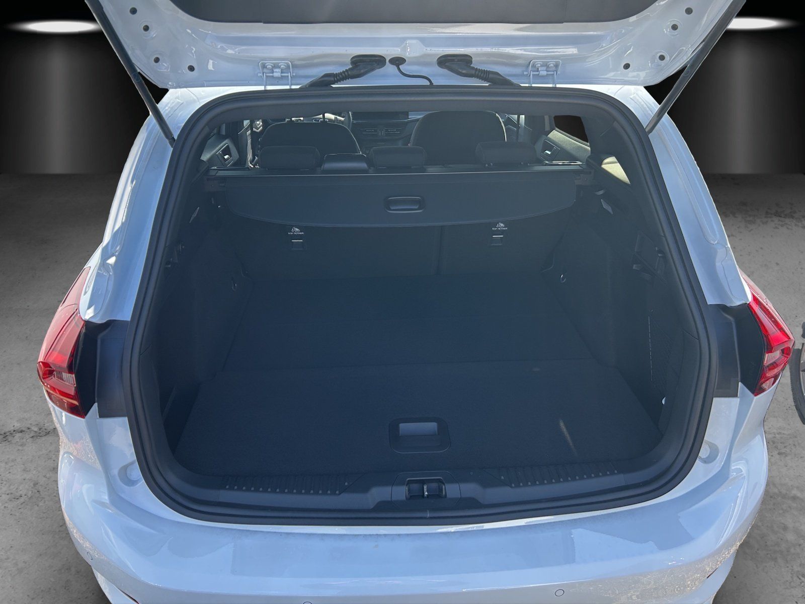 Fahrzeugabbildung Ford Focus Turnier 1,0 Ecoboost ST-Line