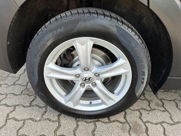Hyundai TUCSON - 8