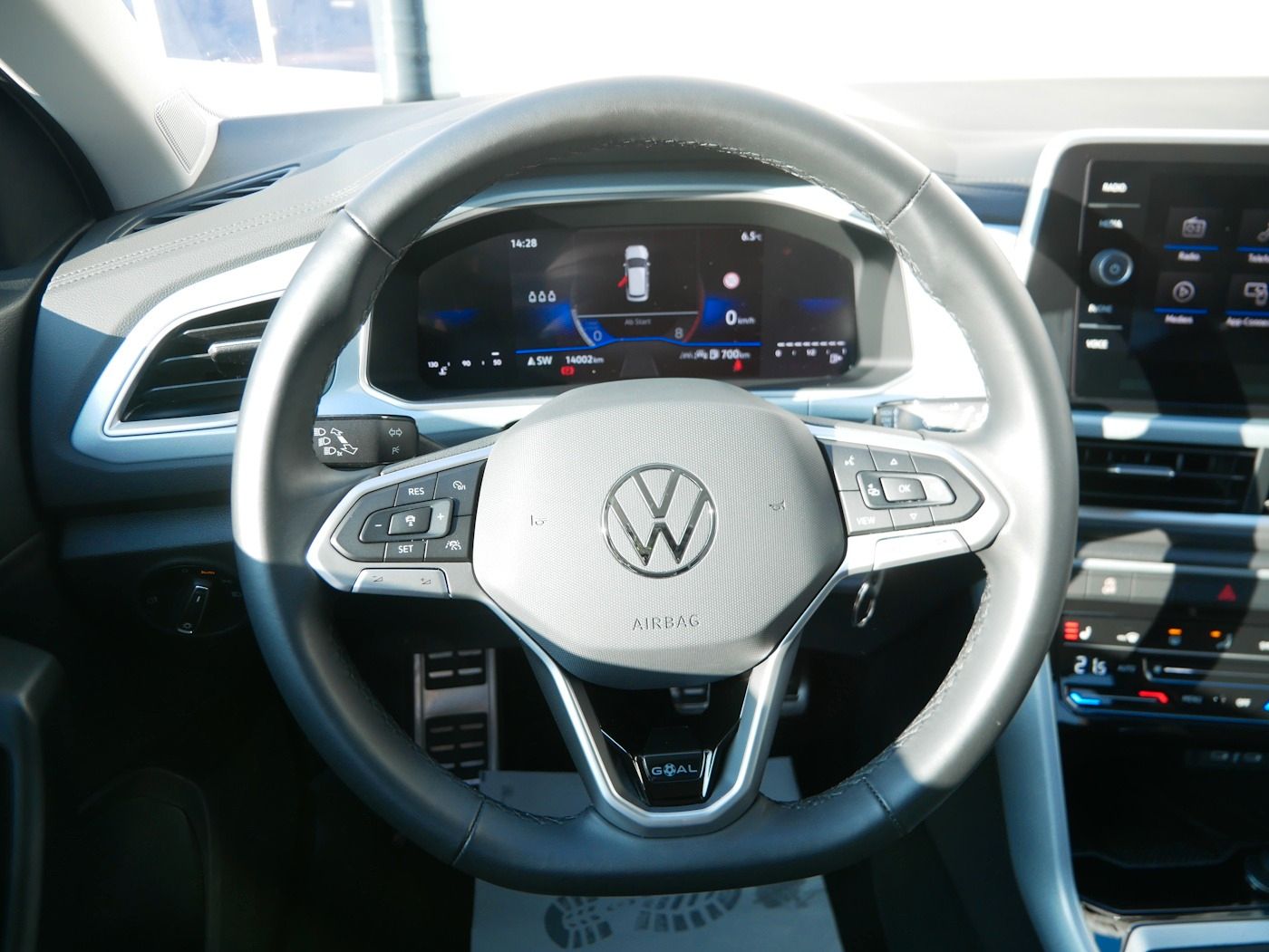 Fahrzeugabbildung Volkswagen T-Roc 1.0 TSI GOAL NEU35T ACC LED SHZ Allwetter