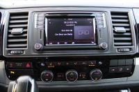 Volkswagen T6 Multivan Highline 150PS DSG LED AHK Standhzg