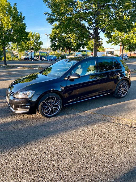 Image of Volkswagen Golf