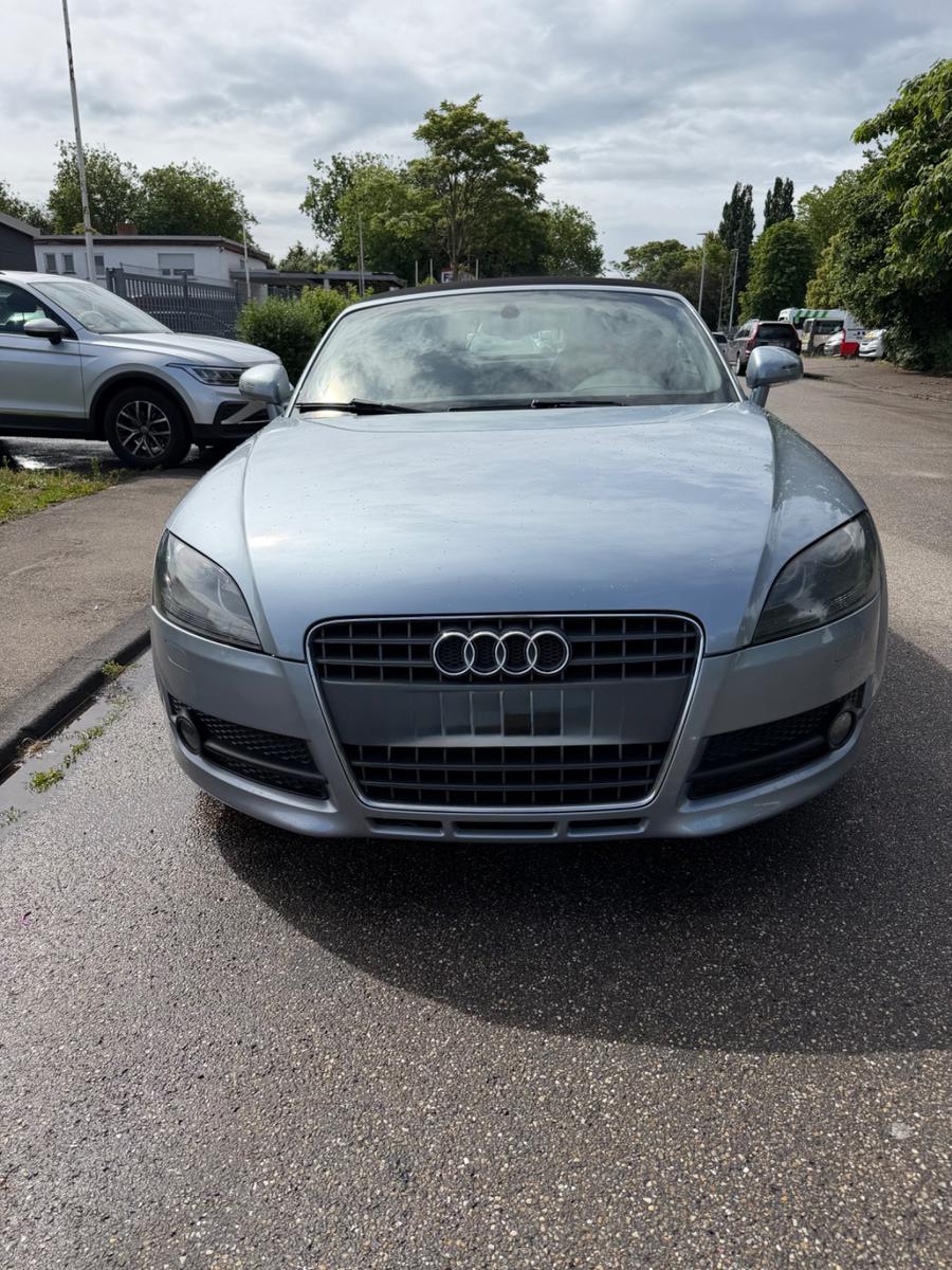 Audi TT Coupe/Roadster 1.8 TFSI Roadster S Line