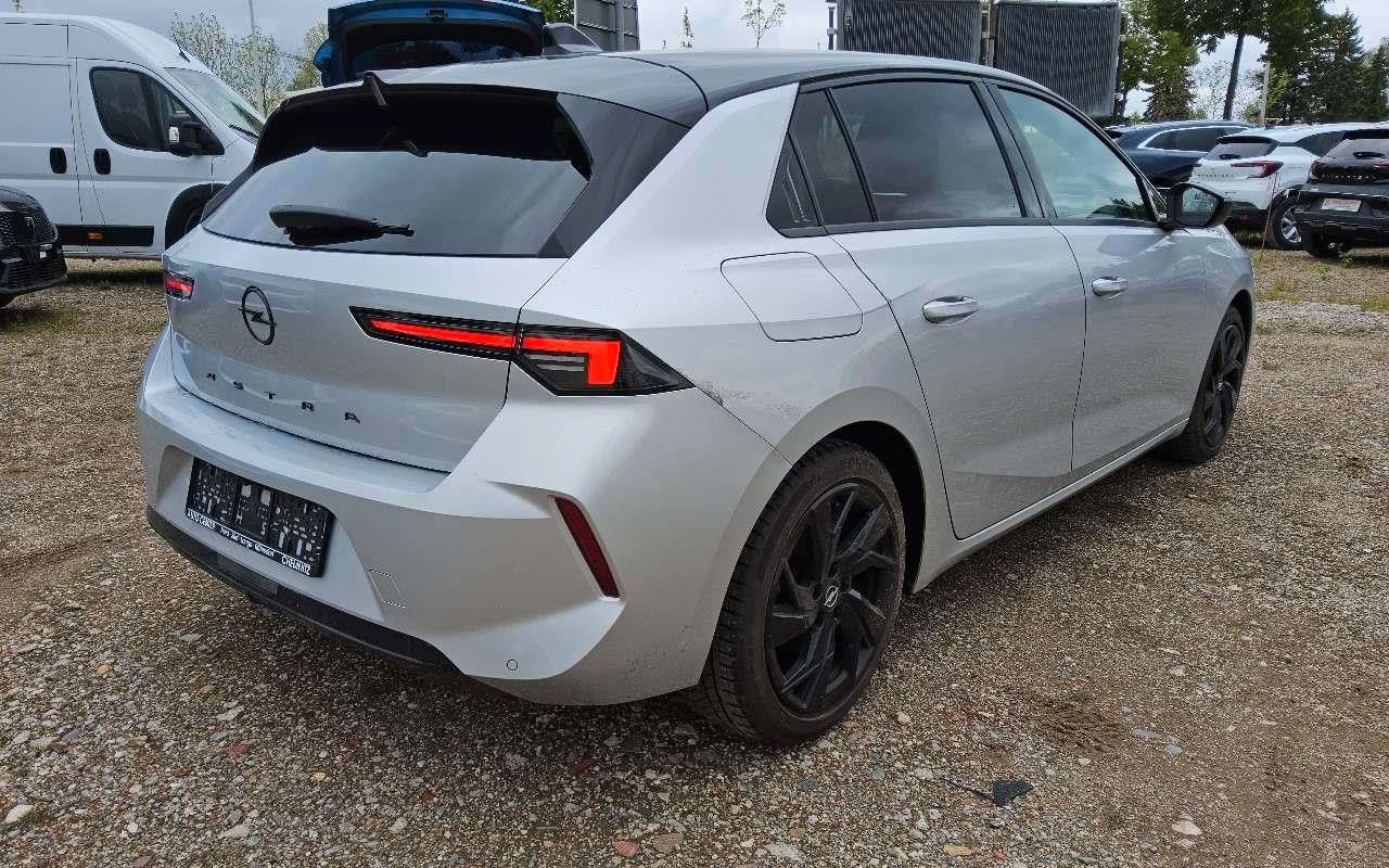 Fahrzeugabbildung Opel Astra L Lim. 1.2T GS LINE NAVI/LED/KAMERA/SPORT