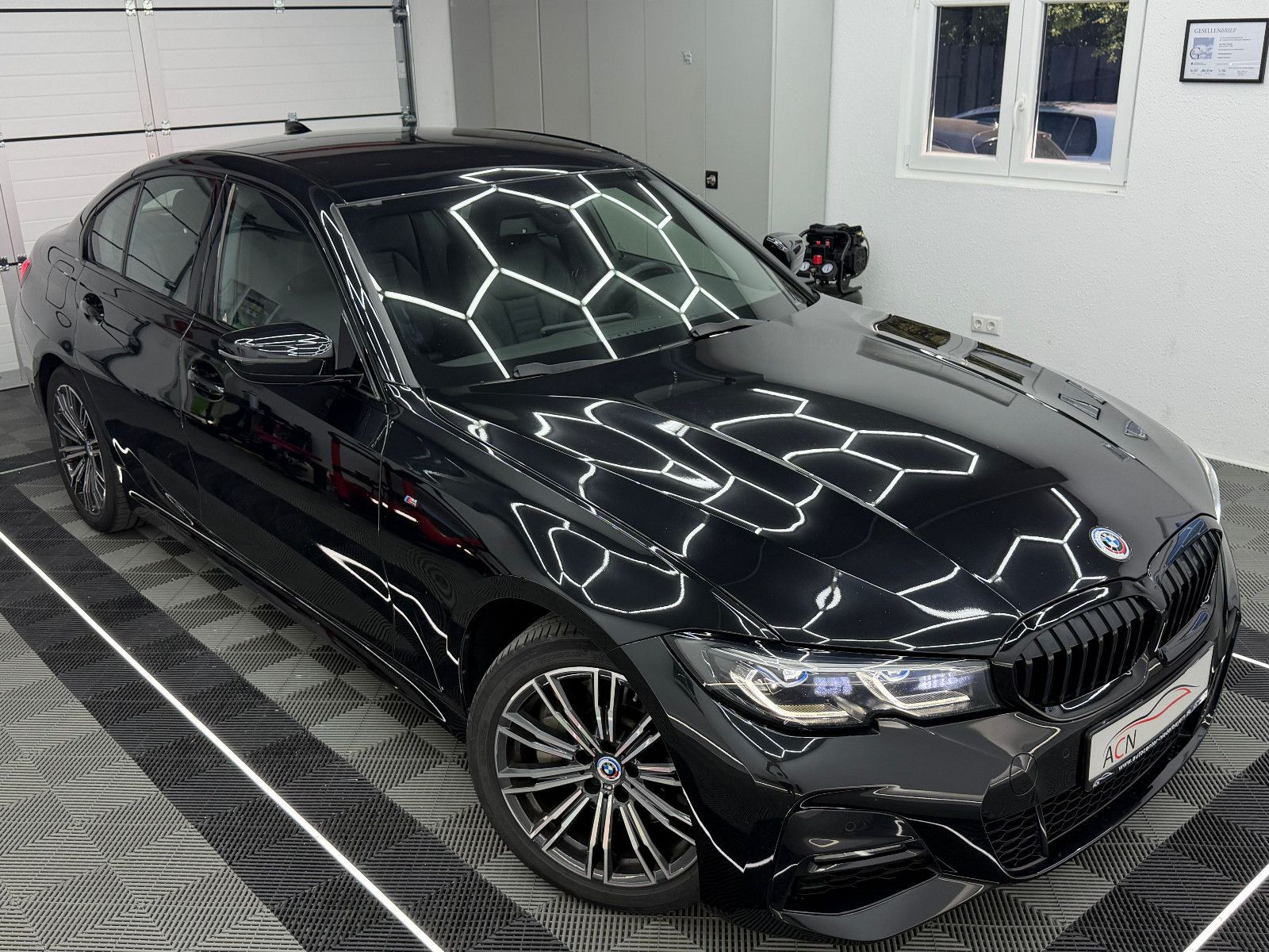 Fahrzeugabbildung BMW 330 i M SPORT/Hi-FI/VRTL COCKPIT/LASER/19% MwSt.