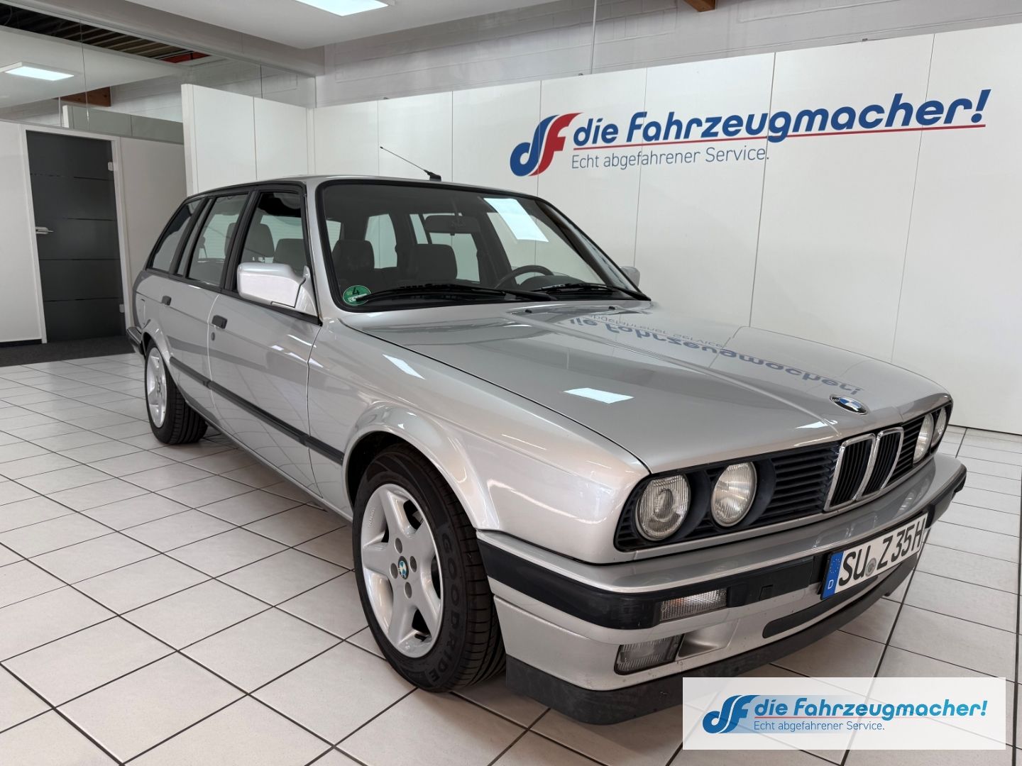 Fahrzeugabbildung BMW 318 i Touring SD NSW ABS Servo IM KUNDENAUFTRAG
