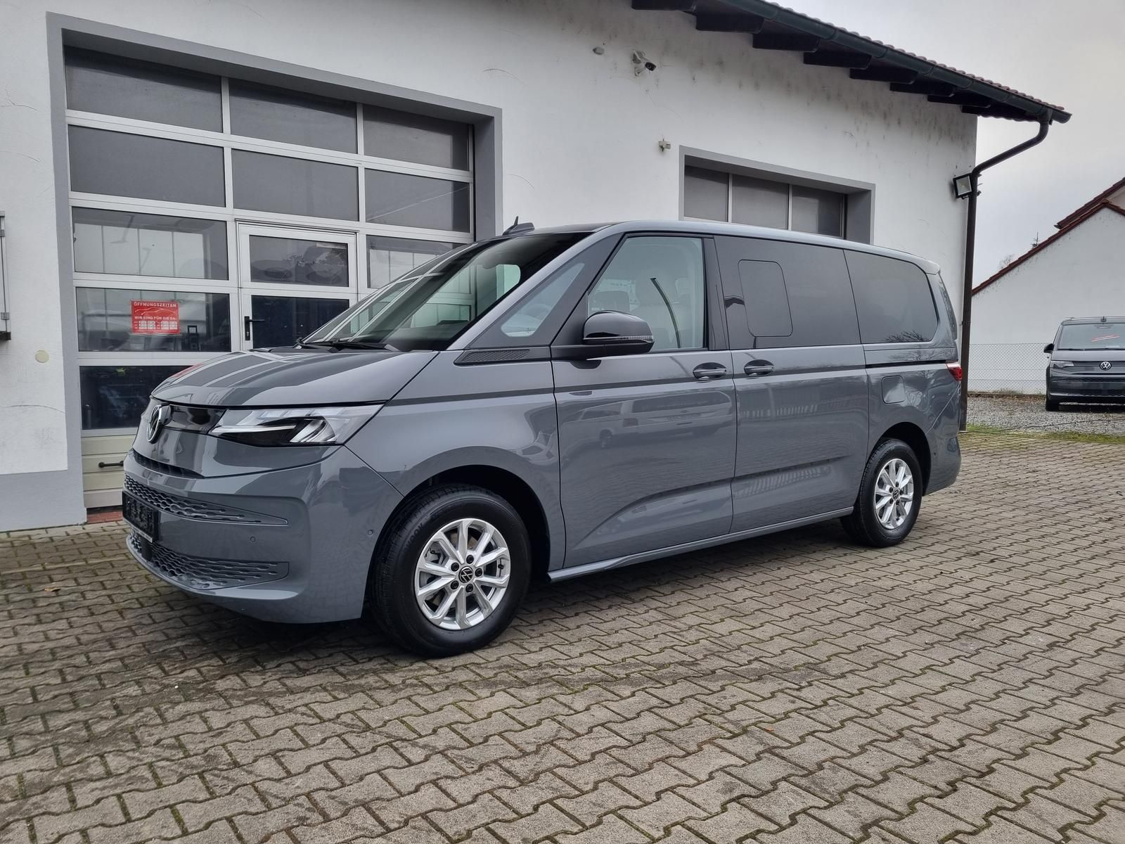 Volkswagen T7 Multivan Trend  ÜH 1.5 eHybrid 4Motion - FACE imagem 3