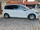 Volkswagen Touran 1.4 TSI DSG Highline - : Kleinbus, Von Privat